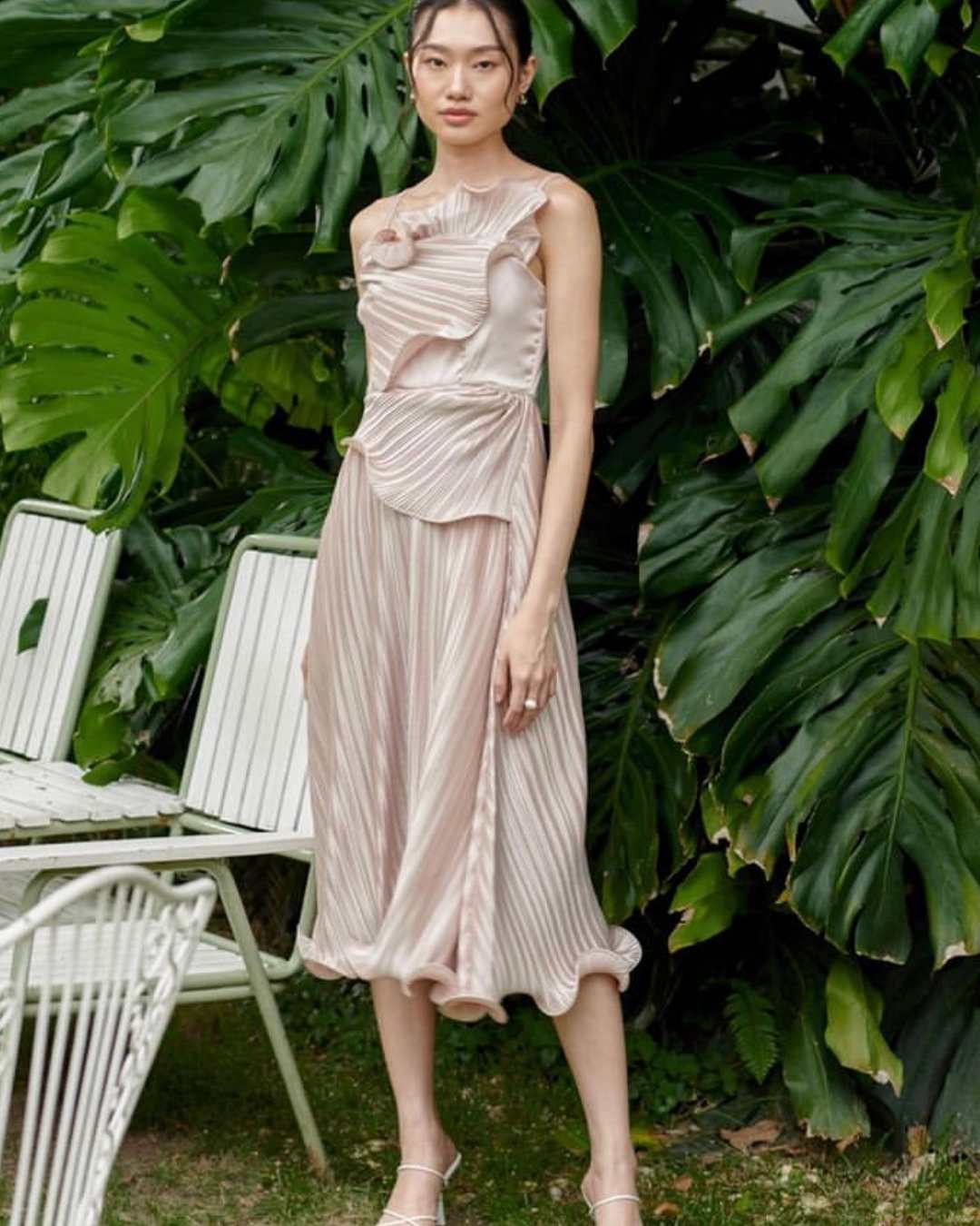 Willa dress in Champange