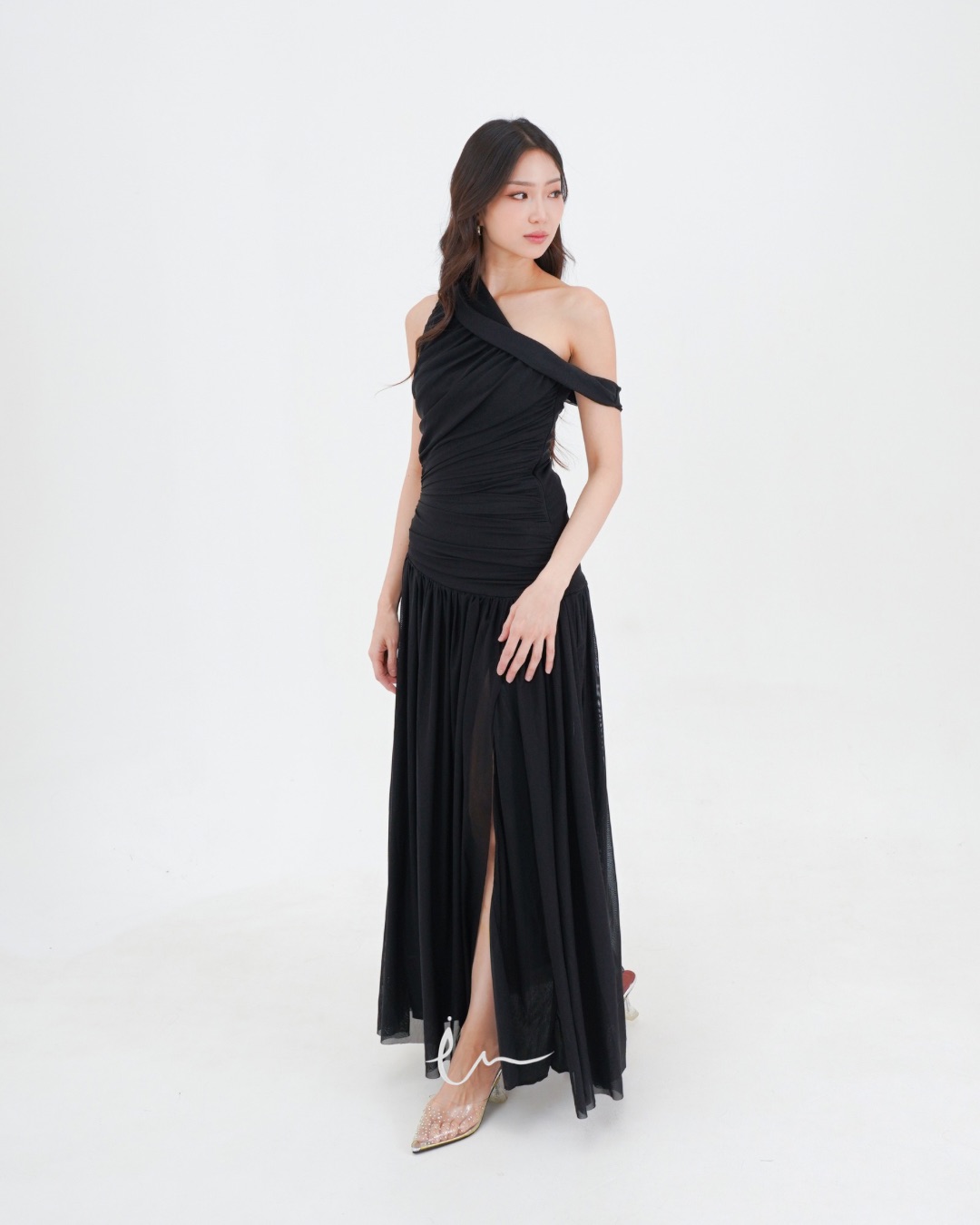 Fiora dress in Black