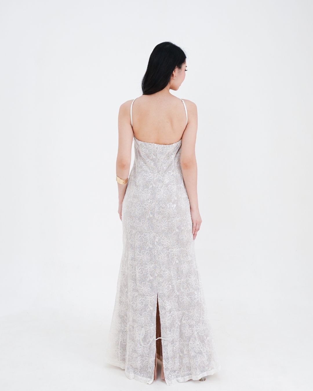 Inizio Woman - One Stop Dress Rental Solutions