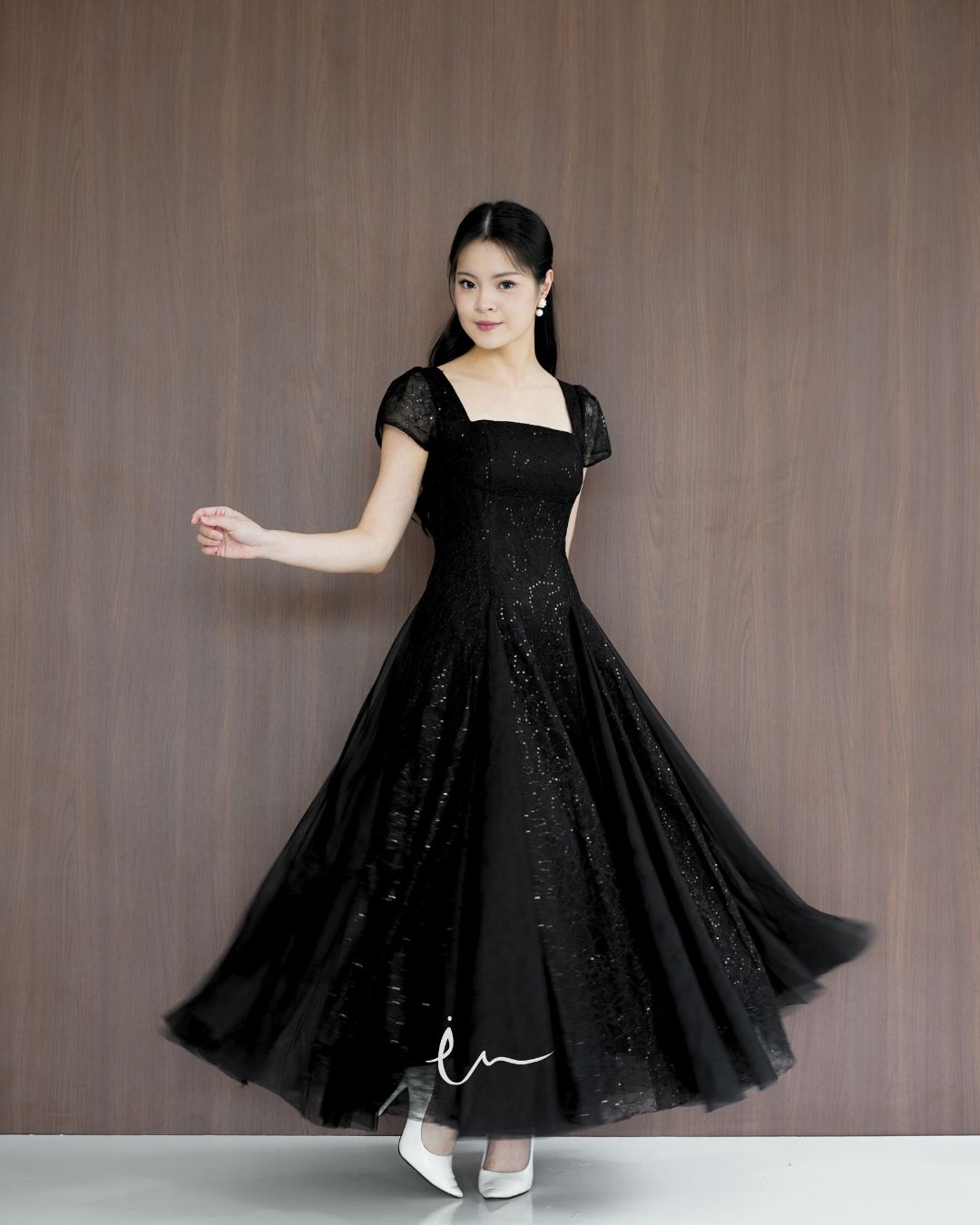 Belle Sequin dress in Black