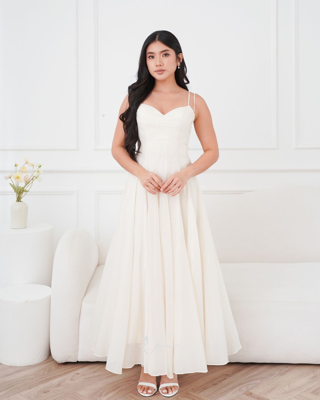 Indy Gown off-white